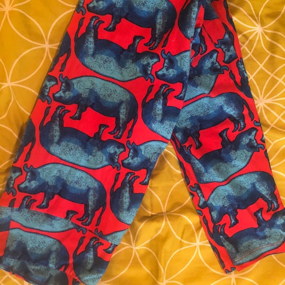 Lularoe OS pig leggings